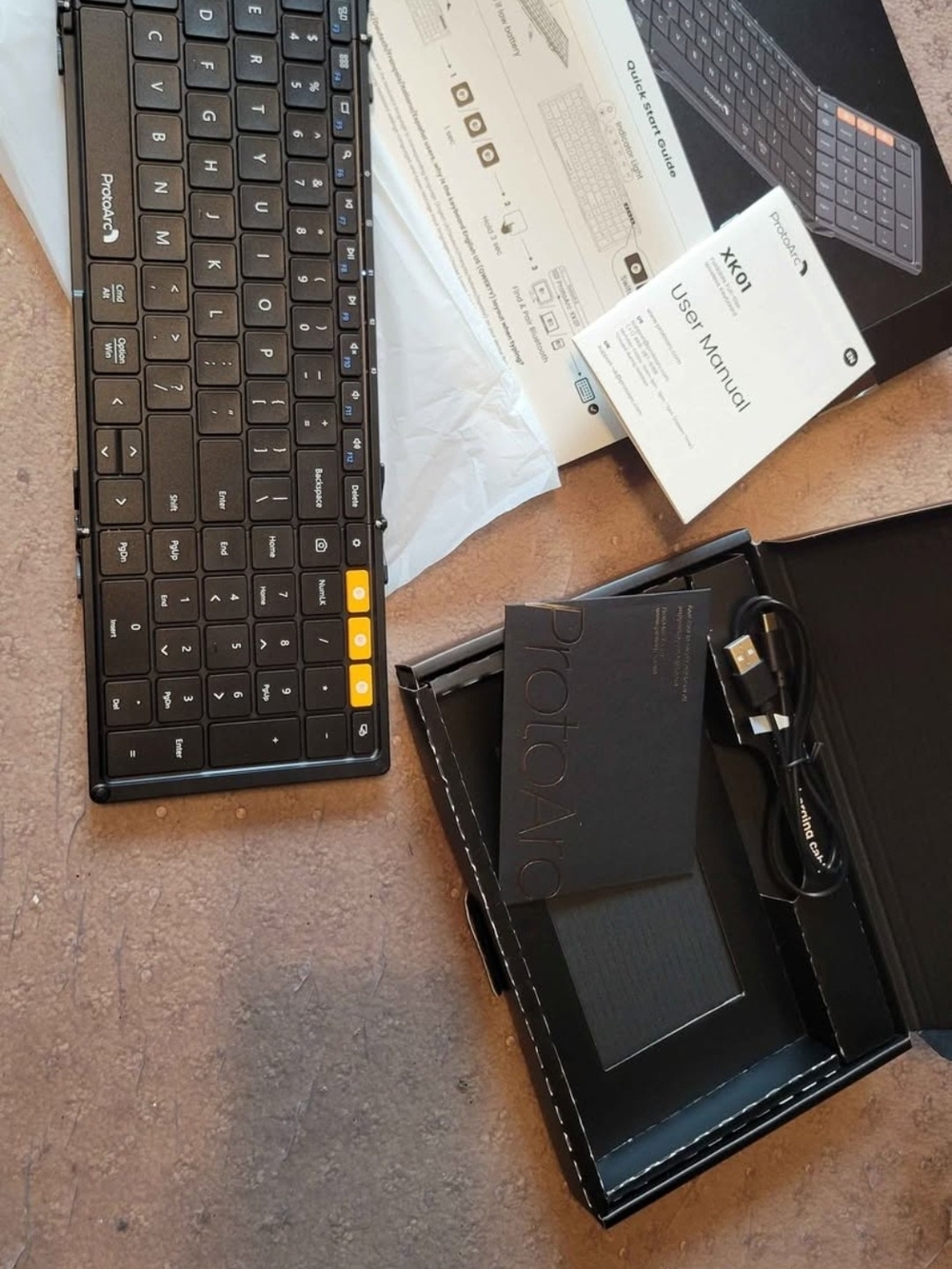Foldable Wireless Keyboard - Picture 9 of 11